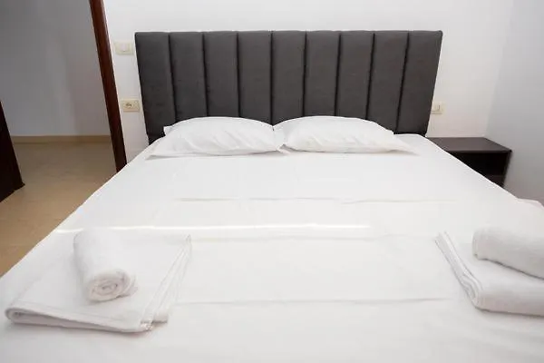 Fairy Host Apartament *